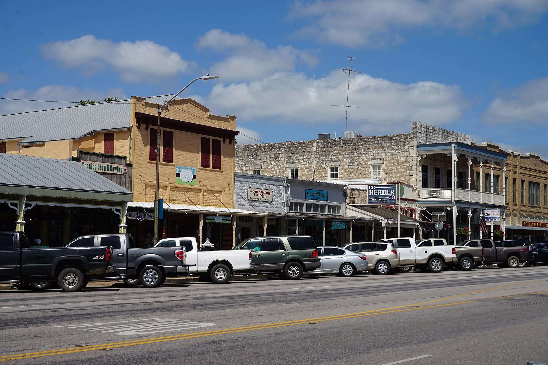 Limestone storefronts on Fredericksburg's Main Street
